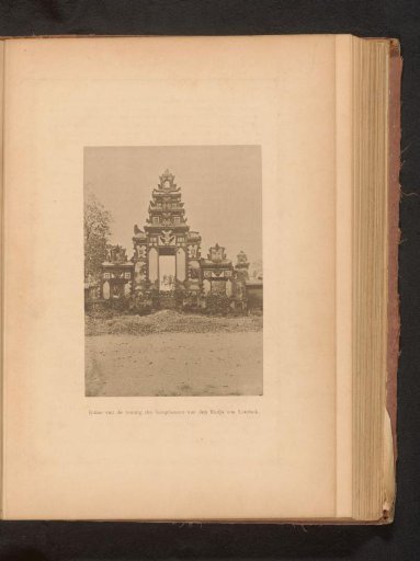 View of the ruins of the residence of a house priest of the Raja of Lombok
