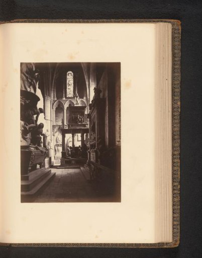 Eastern aisle of the northern transept of Westminster Abbey