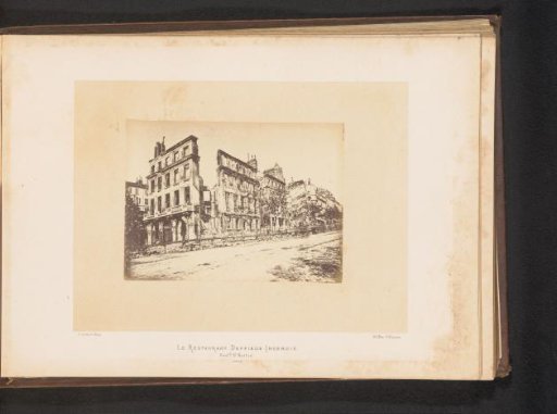 View of the Deffieux restaurant on the Boulevard Saint-Martin in Paris after the fire by the Paris Commune