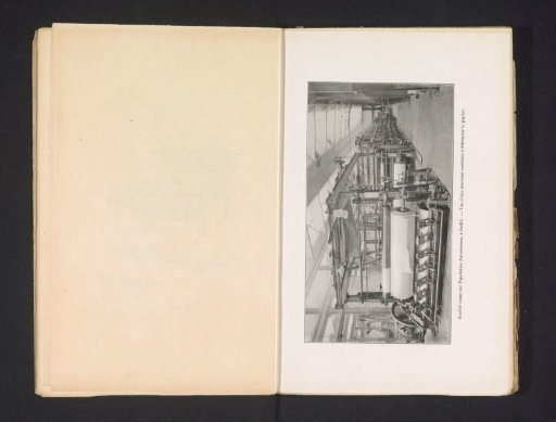 View of a machine for producing paper at the Société anonyme Papeteries Anversoises in Duffel