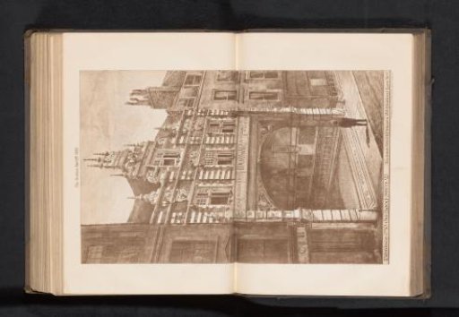 Reproduction of a drawing of the passage in Old Bond Street, London