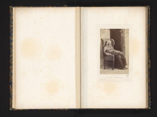 Photographic reproduction of a drawing of G from Les Misérables by Victor Hugo