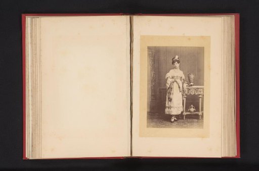 Unknown woman in dress of 1820