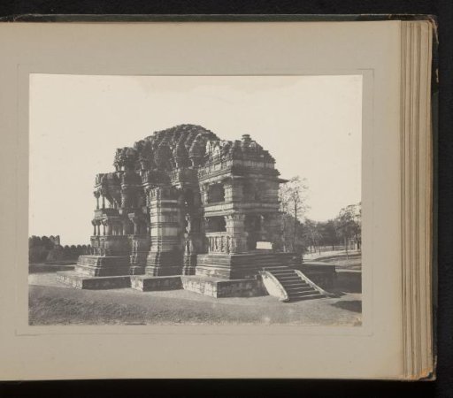 View of the Great Sasbahu Temple