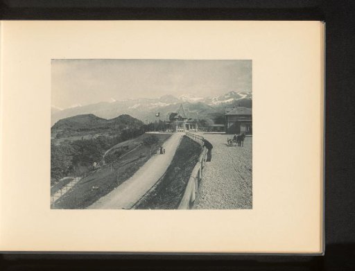 Gezicht op het station van Spiez, Zwitserland