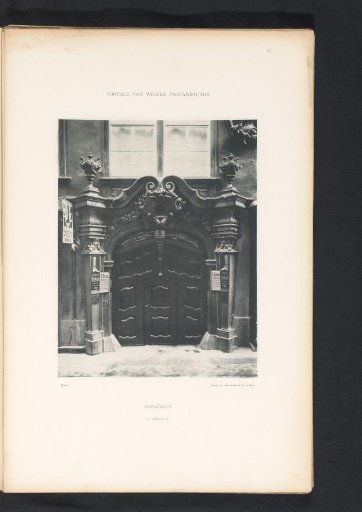 Entrance portal of a house at Tuchlauben 5 in Vienna