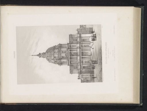 Facade of the Dôme des Invalides in Paris