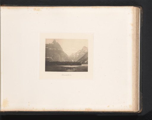 View of the Romsdalshorn and the Rauma