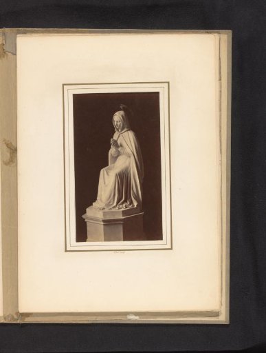 Sculpture of Mary by Leopold Borbone