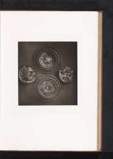 Four decorated bowls of Italian earthenware, displayed at the Exposition Rétrospective of 1873 in Tours, France