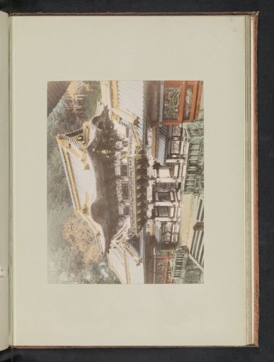 View of the Yōmeimon Gate in Nikko