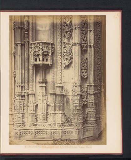 View of a detail of the entrance arch of the monastery of Batalha, Portugal