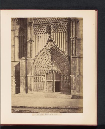 View of the western entrance of the church of the monastery of Batalha, Portugal