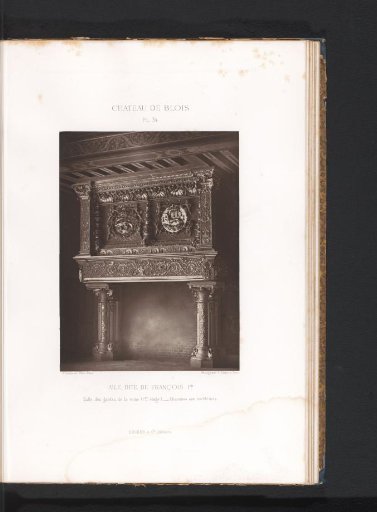 View of a fireplace in the Francis I wing of the Château de Blois