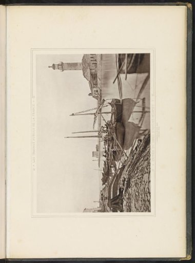 View of the lighthouse of Grau d'Aigues-Mortes