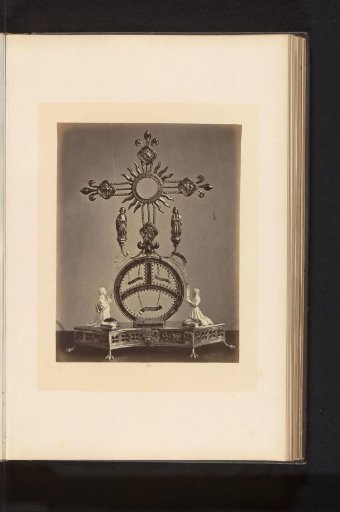Monstrance from the Sint-Martinus Basilica in Halle, displayed at an exhibition of religious objects from the Middle Ages and Renaissance in 1864 in Mechelen