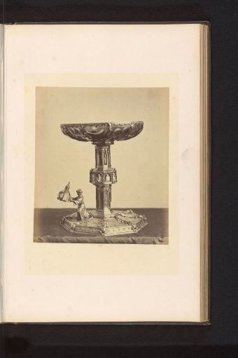 Chalice of glass and metal in honor of Saint Gertrude from the Saint-Gertrude Church in Nivelles, displayed at an exhibition of medieval and Renaissance religious objects in Mechelen in 1864