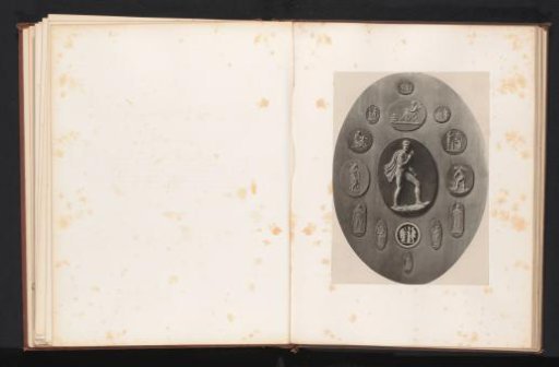 Medallion and fourteen cameos