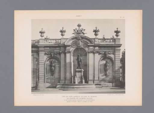 Statue of Jaques Callot and busts of Israël Silvestre and Saint Urbanus on the west side of the Arc Héré, Nancy