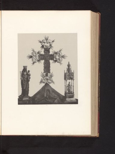Cross and two wooden statues of Mary, displayed at an exhibition of religious objects from the Middle Ages and Renaissance in 1864 in Mechelen