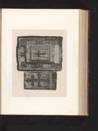 Portable golden reliquary from the collection of Senator Vergauwen in Ghent, displayed at an exhibition of medieval and Renaissance religious objects in Mechelen in 1864