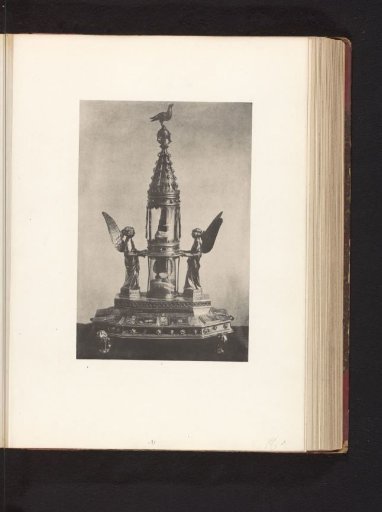 Monstrance from the Basilica of Our Lady in Tongeren, displayed at an exhibition of medieval and Renaissance religious objects in Mechelen in 1864