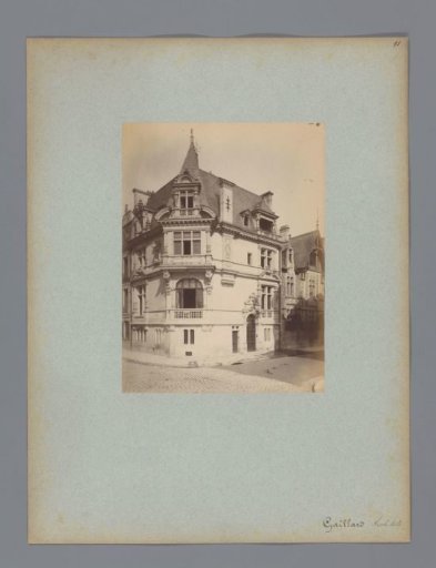 Facade of a villa in Paris, designed by René-Michel-Ferdinand Gaillard