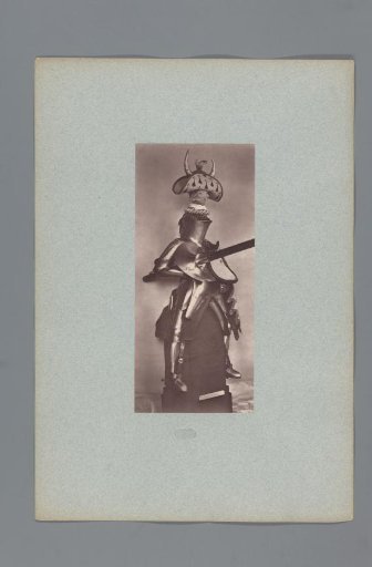 15th-century armor for a rider from the army of Charles VII of France, from the collection of the Musée d'Artillerie in Paris