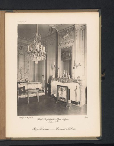 First salon on the ground floor of Hotel Merghelynck in Ypres, Belgium