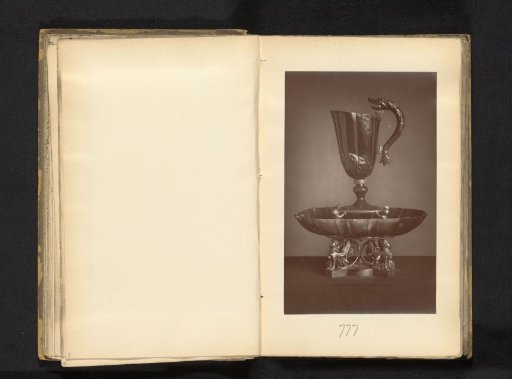 Chalice for rosewater of chalcedony, from the collection of Christopher Beckett Denison
