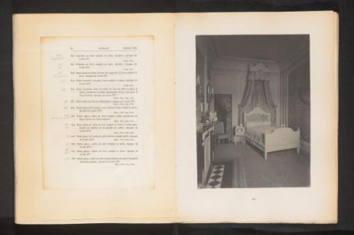 Room in the house of Antonin Terme with a decorated bed