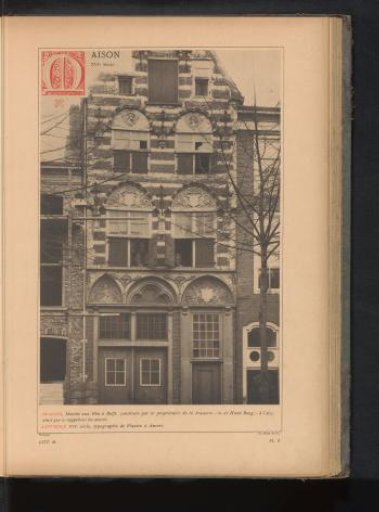 View of a house on the Koornmarkt in Delft