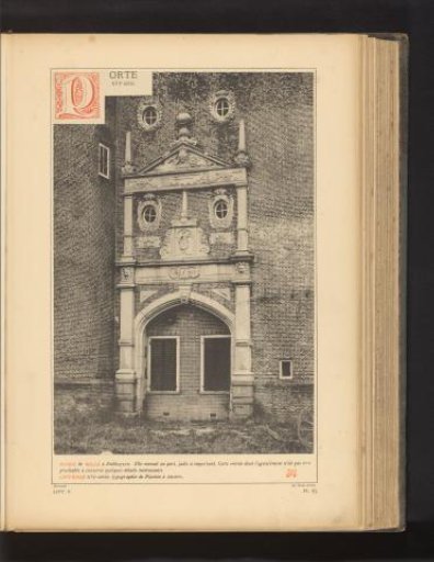 City gate in Enkhuizen