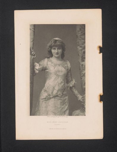 Miss Mary Anderson (Juliet)
