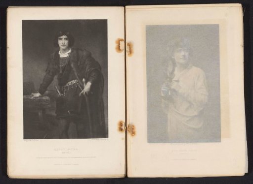 Henry Irving (Hamlet)