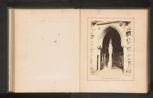 Gateway of the Syud Alum Mosque in Ahmedabad