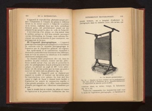 Stand in which something can presumably be mounted for photomechanical reproduction