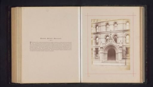 Entrance portal of the Town Hall of Manchester
