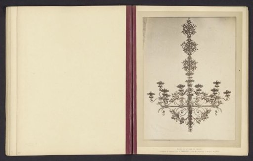 Chandelier decorated with leaf motifs