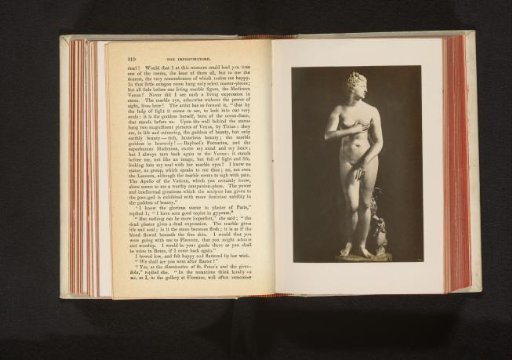 Sculpture of the Venus de' Medici in the Galleria degli Uffizi in Florence