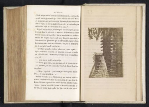 Photographic reproduction of a print depicting an exterior of (possibly) a palace in Italy
