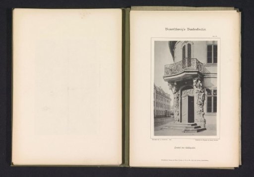 Entrance portal of the feudal court in Braunschweig