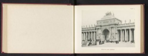 View of the entrance arch with colonnade of the World's Columbian Exposition in Chicago in 1893