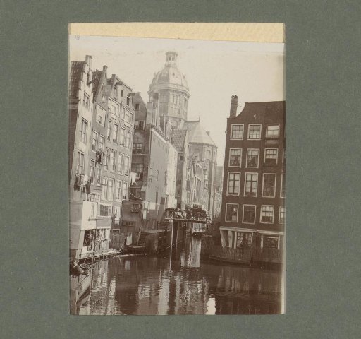 View of the Nieuwe Kerk in Amsterdam