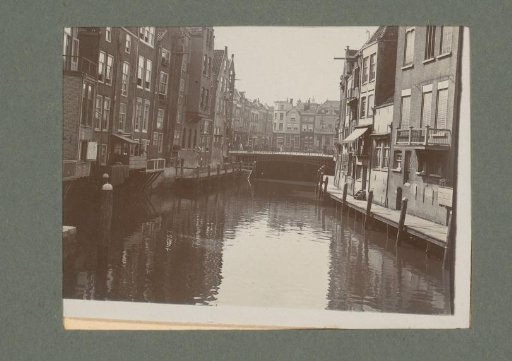 Voorstraatshaven with the Scheffersplein, Dordrecht