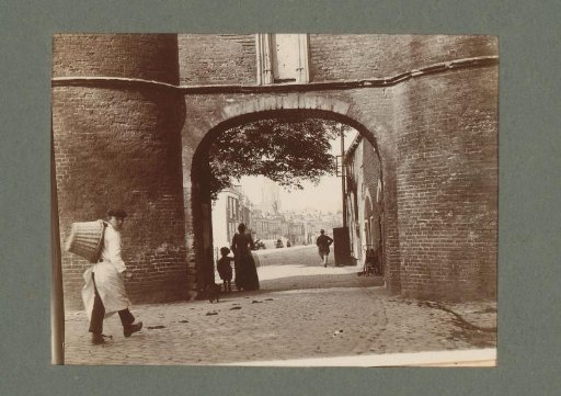 View of the Oostpoort in Delft