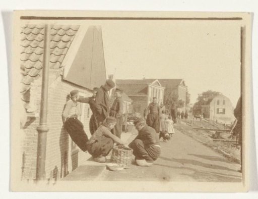 People in traditional dress in Volendam