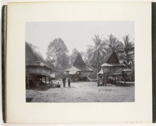 View of Battak Kampong Bekiven, Sumatra (Battak Kampong Bakioen)