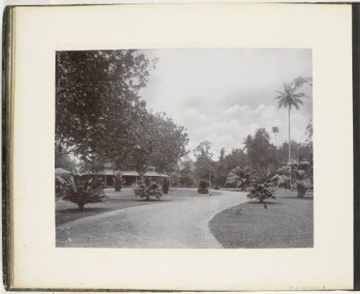 View of the residence of the Resident of Sumatra's East Coast (Residence of the Resident of East Coast Sumatra)
