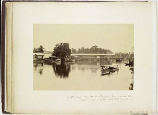 View of the Sandel bridge in the Wampoe river, Tandjong Poera, Langkat Sumatra